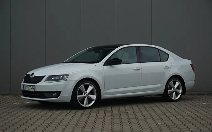 skoda Skoda Octavia cena 49900 przebieg: 269800, rok produkcji 2015 z Miastko